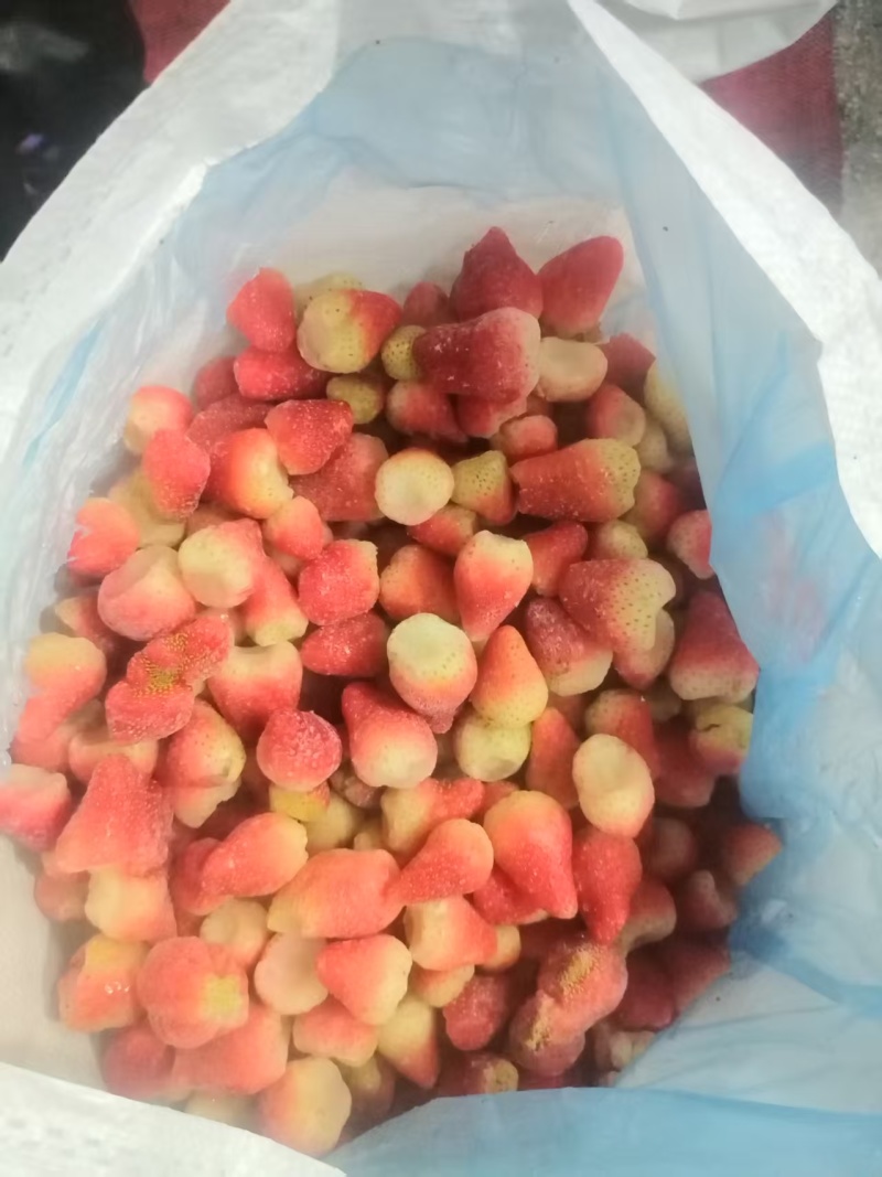冷冻草莓，大量现货，对接加工厂，产地直发，价格优惠
