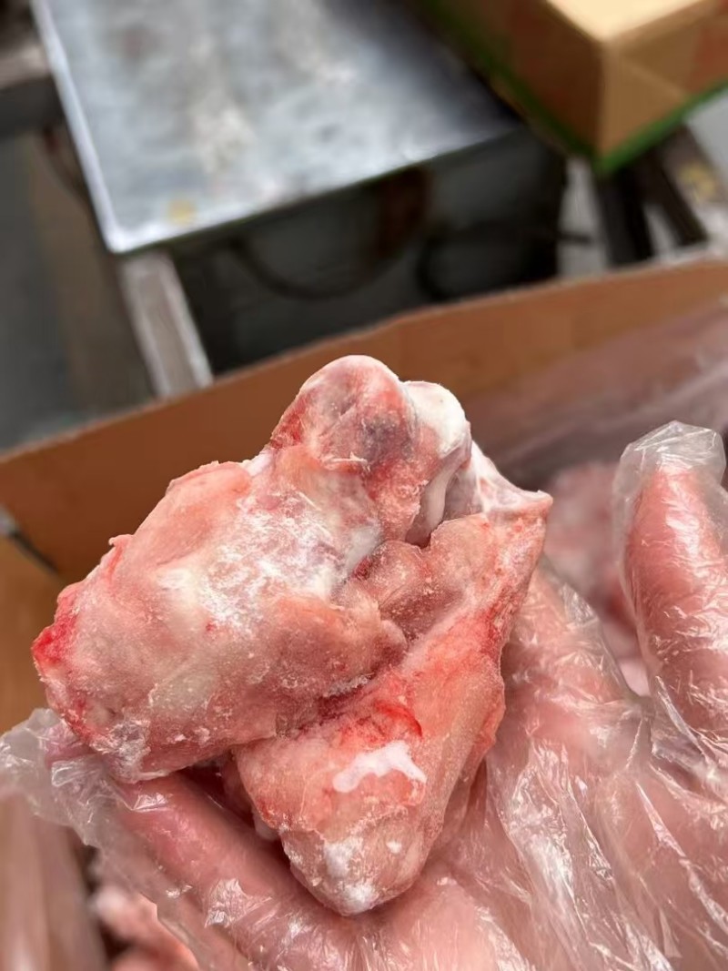 去皮拐骨，几块钱一斤，酱骨头专用