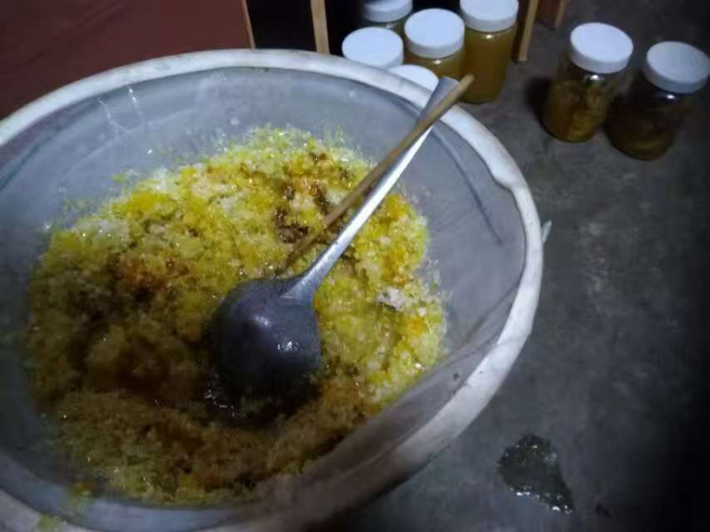 正宗土蜂蜜