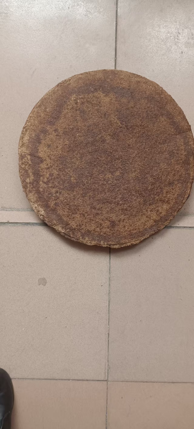 油茶饼，茶树果榨油留下的