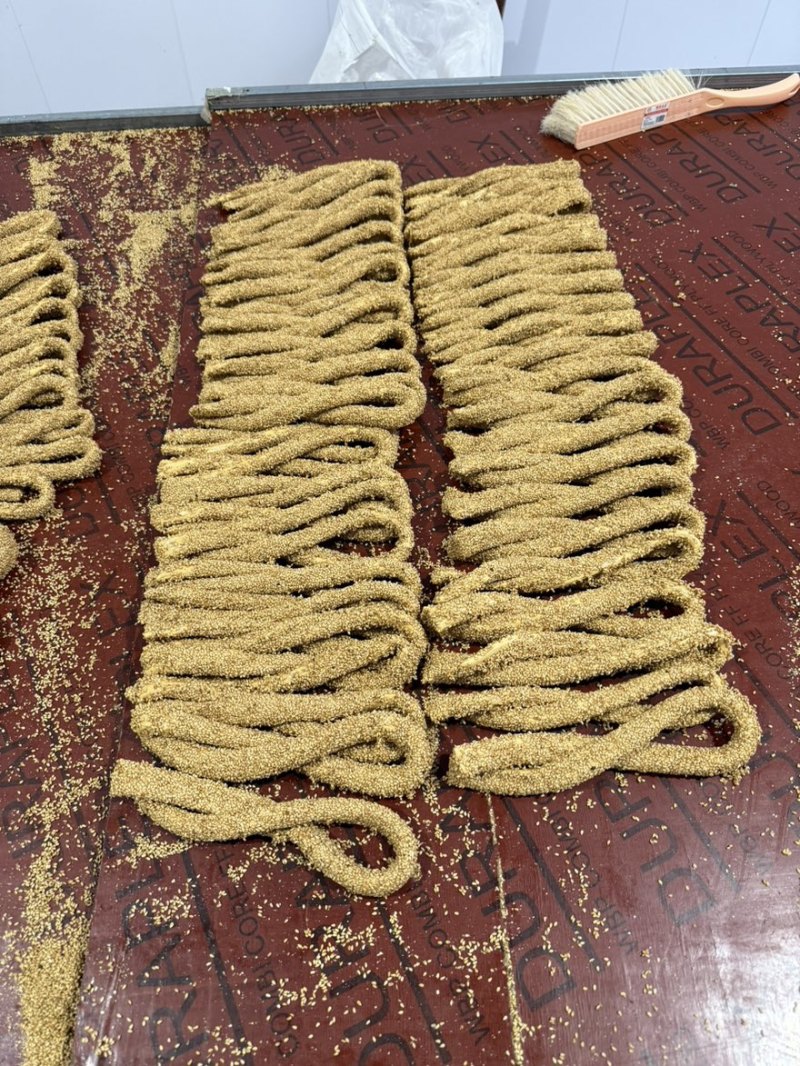 山东特产老式麻花糖厂家直发量大价优欢迎随时联系看货