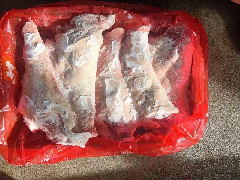 分割肉，猪头猪副产品鸿运当头每件净重16斤