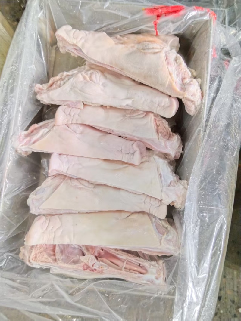熟猪头肉五香猪头肉厂家直销全网低价欢迎联系品质保证