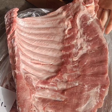 猪排骨寸排冻品猪排骨箱装货源，诚心经营