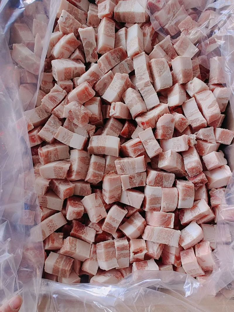 原切带皮五花肉块，红烧肉块，瘦度高价格合适最近非常火爆