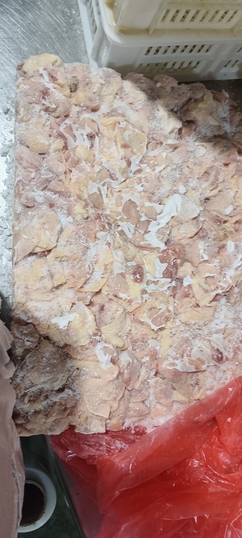 老鸡带皮胸肉块