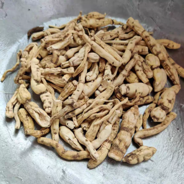 中药材白首乌个，飞来鹤，隔山消保质保量诚信经营