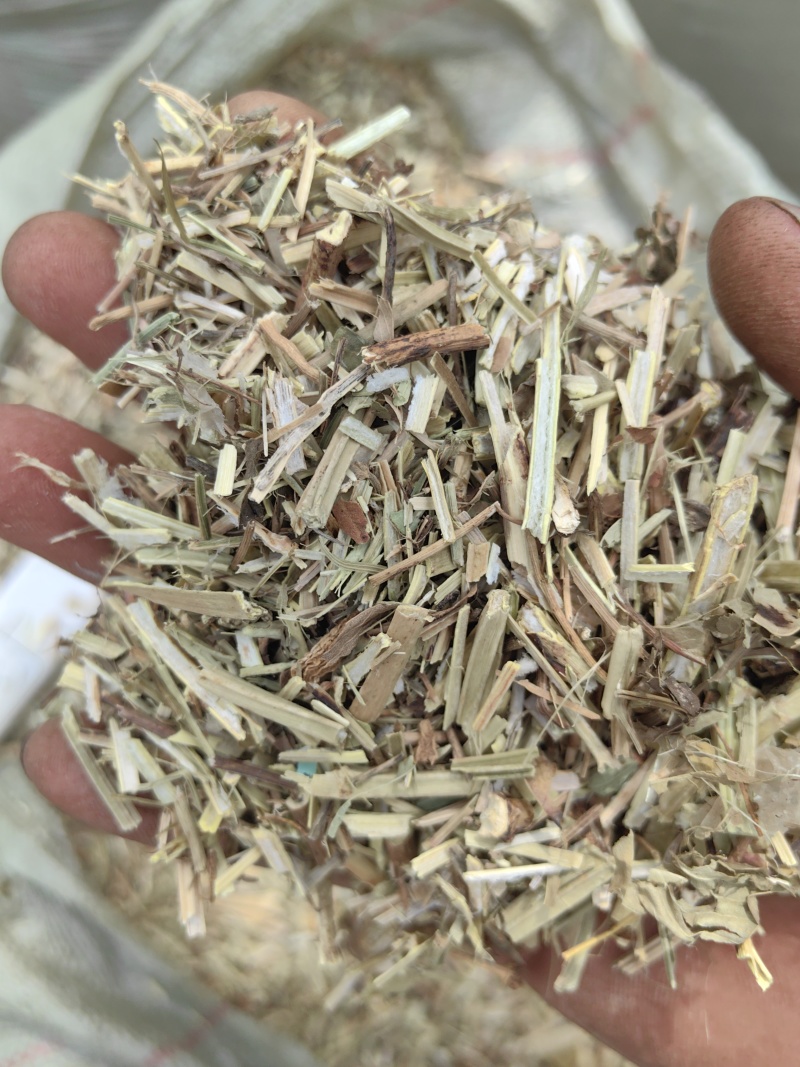 优质花生秧草，厂家直销价格不高