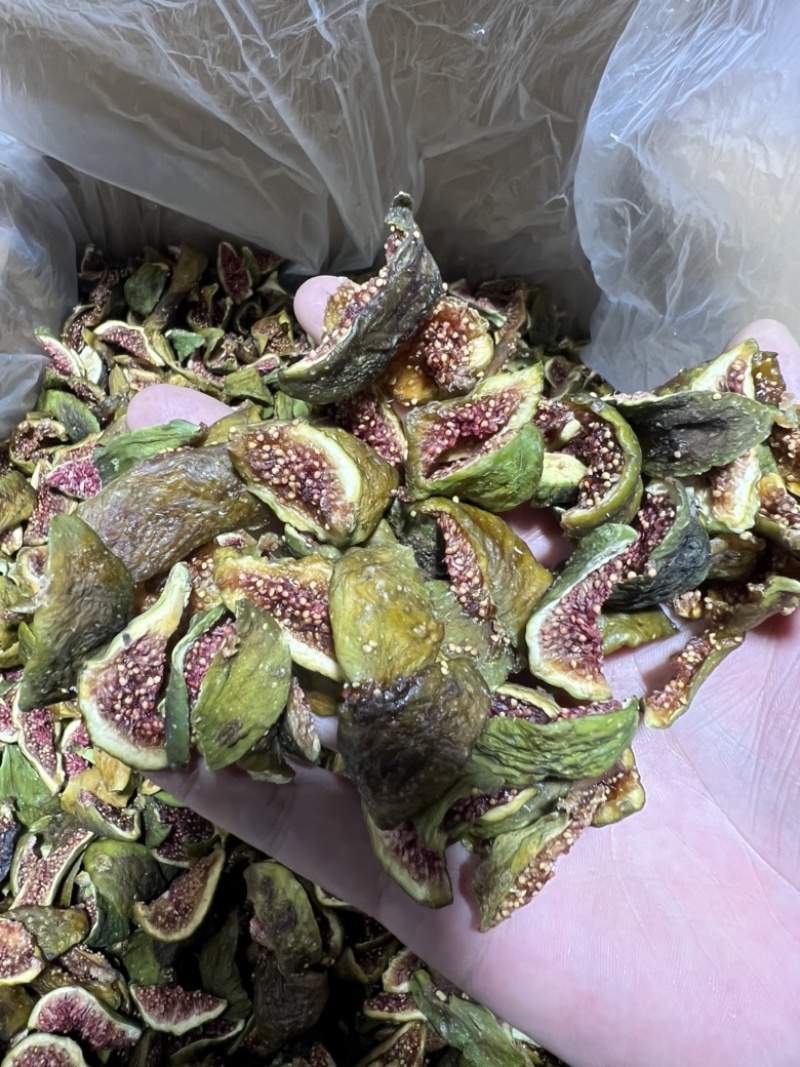 威海青皮无花果烘干即食水果干软糯香甜休闲零食