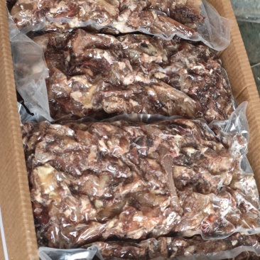 剔骨熟牛肉，纯干无水，块整，真空包装，质量保证！
