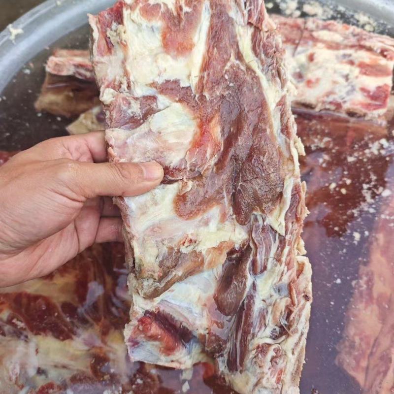 满肉牛腰椎骨