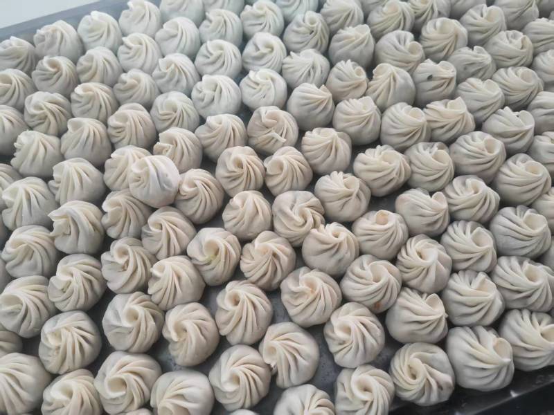 福鼎特色纯手工小笼包，精致美味，小朋友最爱的点心。
