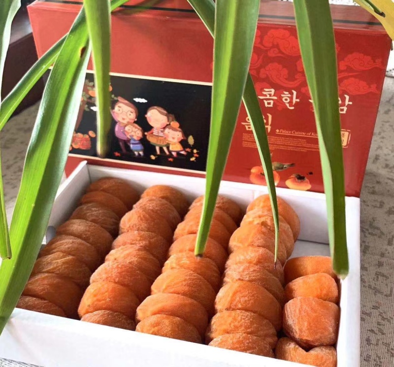 柿饼开始收购小批量生产加工