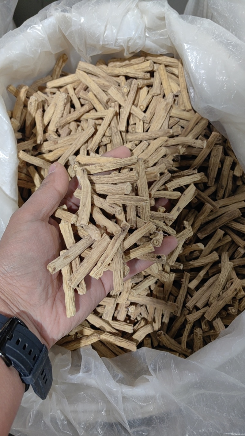 【产地直供】白条党参寸节，精选高品质党参，质量有保障。