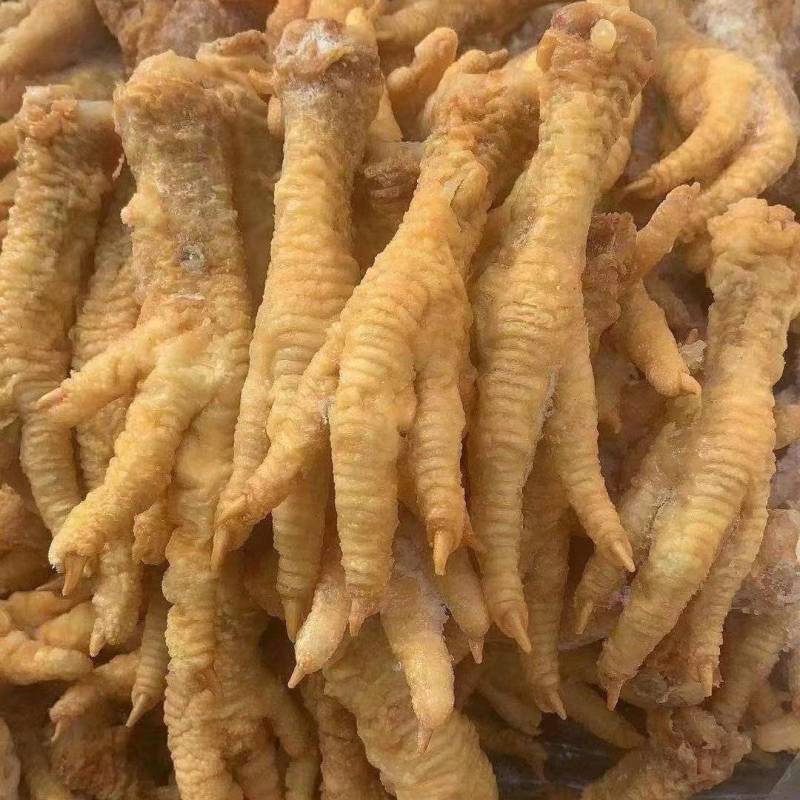 虎皮鸡爪卤菜店各大饭店必备的产品，一级货，个头大小均匀