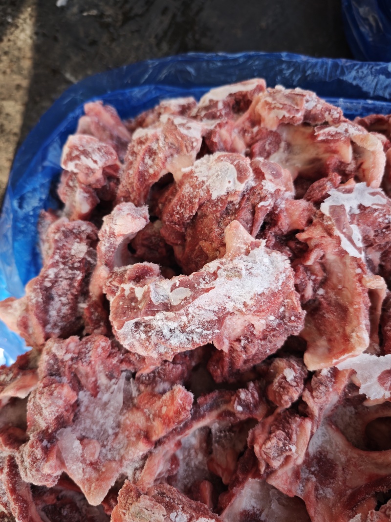 舌根肉