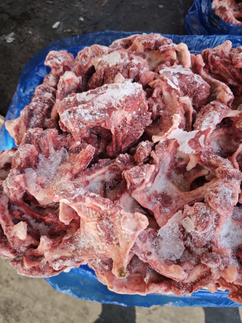 舌根肉
