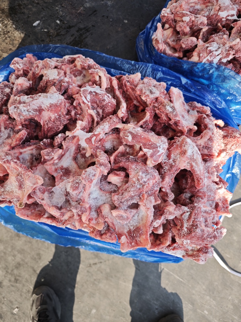 舌根肉