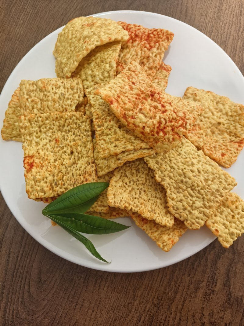 河北休闲散装膨化食品，精品苦荞片，全国批发厂家直销