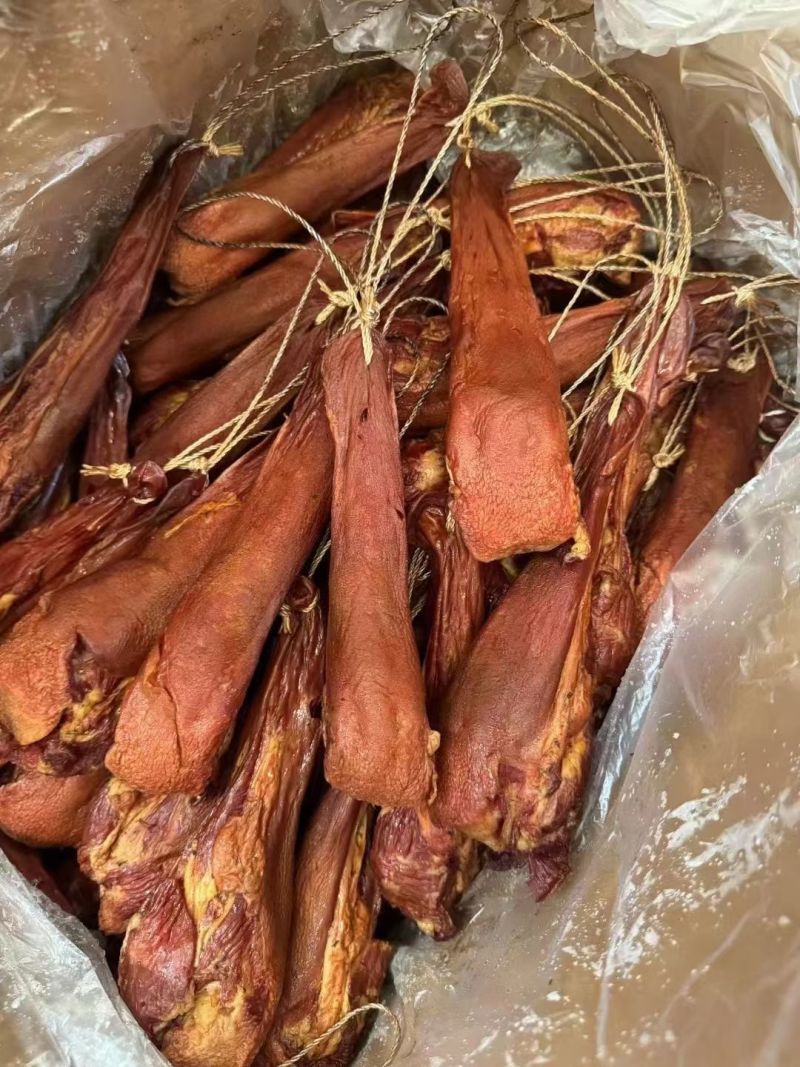 2025当季热卖火爆小猪排，中方，各种腊肉，香肠