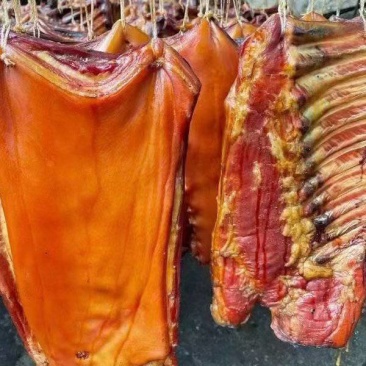2025当季热卖火爆小猪排，中方，各种腊肉，香肠