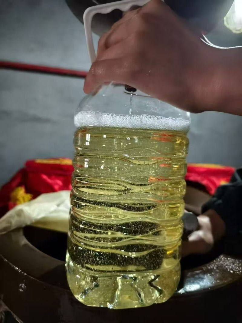 酱香型白酒散酒