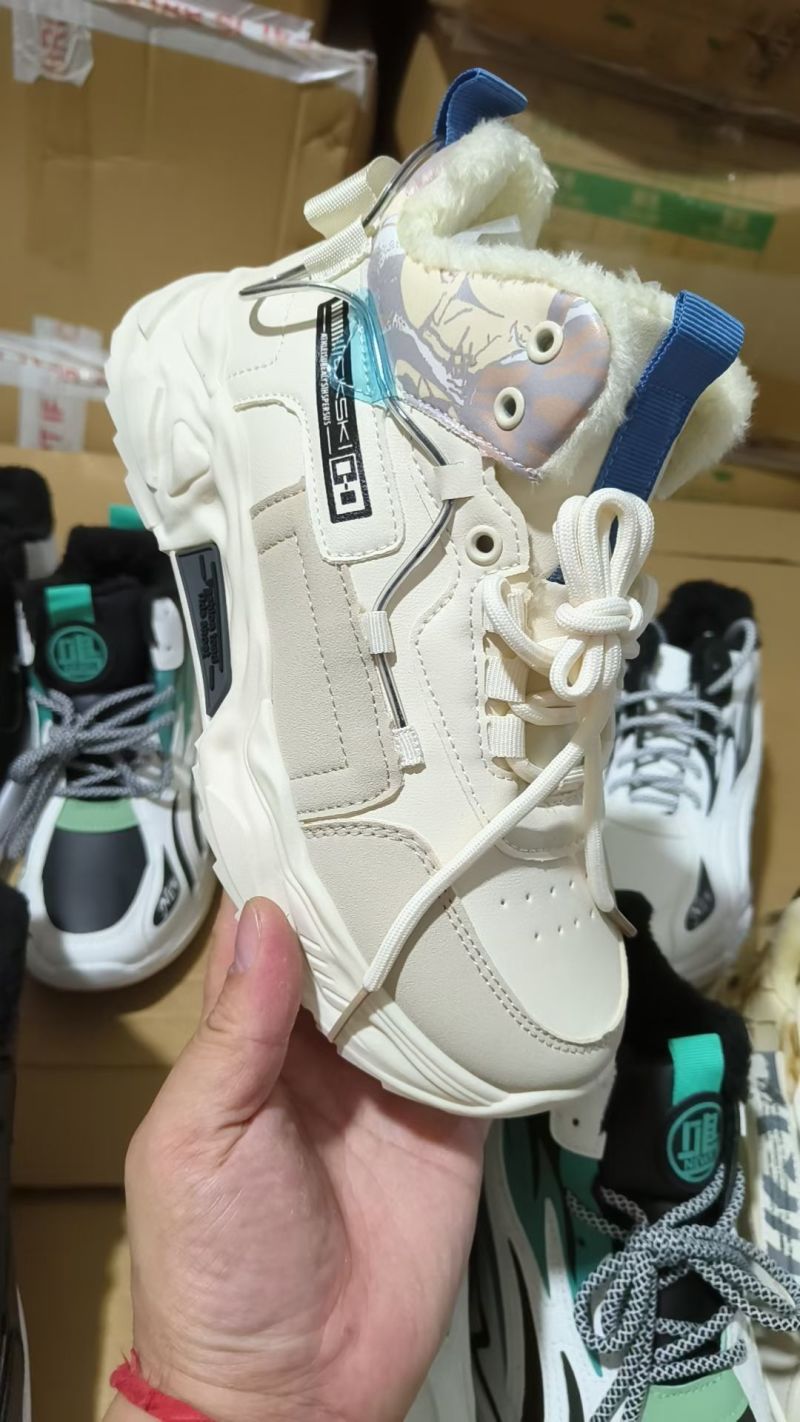 3500双，36-44，基本男鞋全清价格便宜，少拿也行