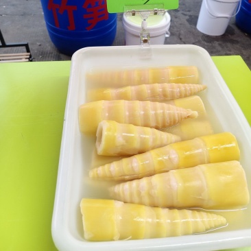 酸笋条，脆嫩爽口，货品充足，欢迎各位老板前来选购