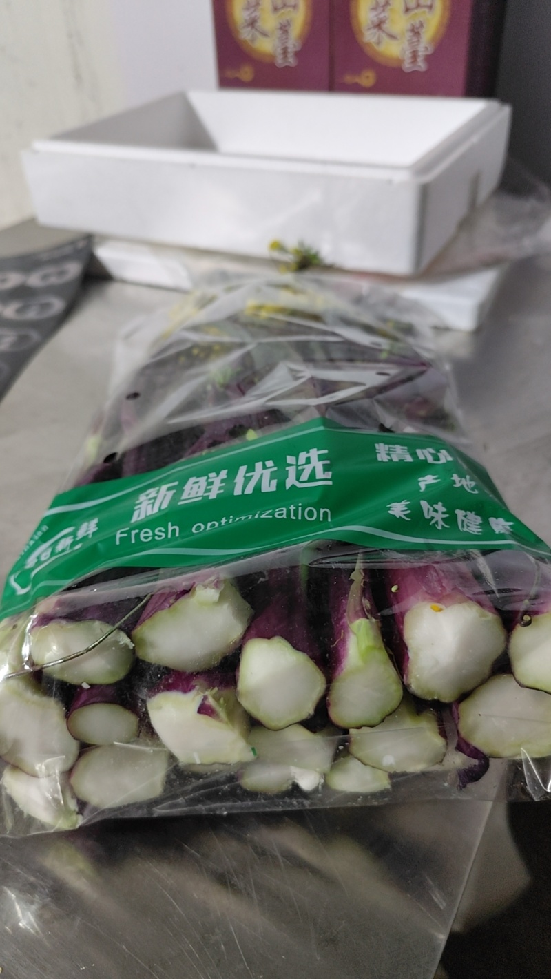 武汉特产洪山甜菜心，我们是专业种植基地，每天一万斤