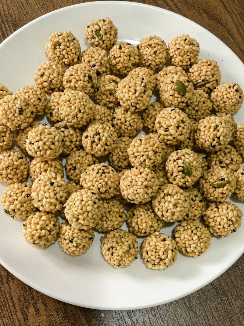 河北膨化食品，散装一件净重十斤，山药荞麦球地摊**网红爆