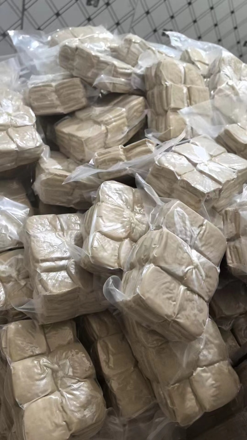 手撕豆干，厂家直发，大量有货，欢迎各位老板咨询采购