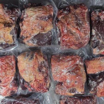 草地黄膘牛肉纯干精修五斤真空有长期稳定供应能力