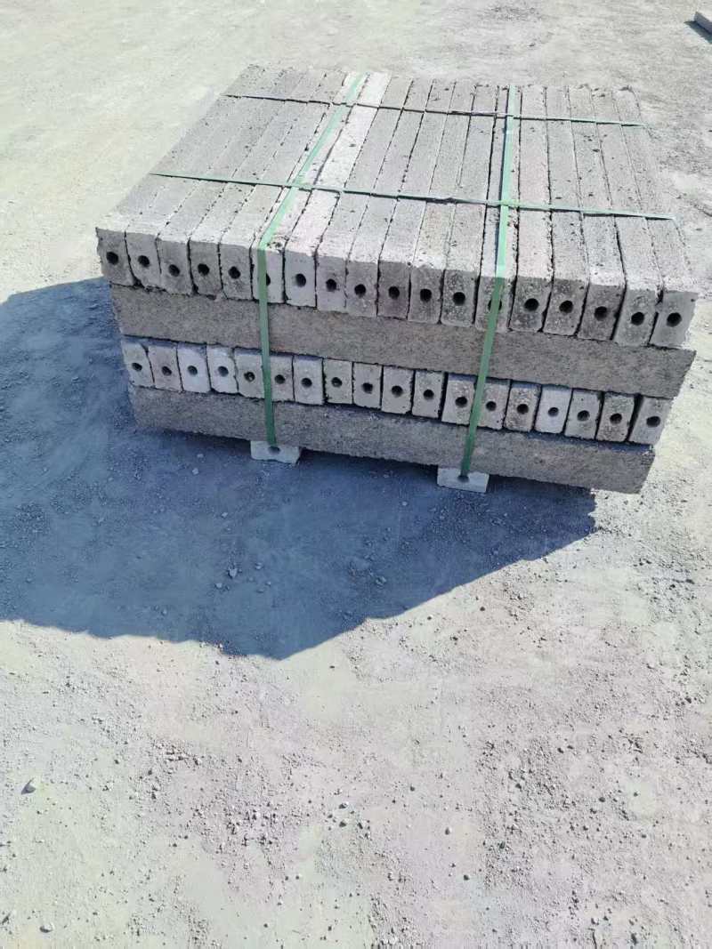 建筑立柱规格齐全厂家直销，诚信经营，欢迎电联续约定制