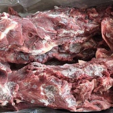 多肉牛脖骨