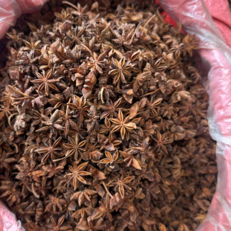 【包邮】本地大红八角健康果足干，中个头，颜色红亮气味浓郁