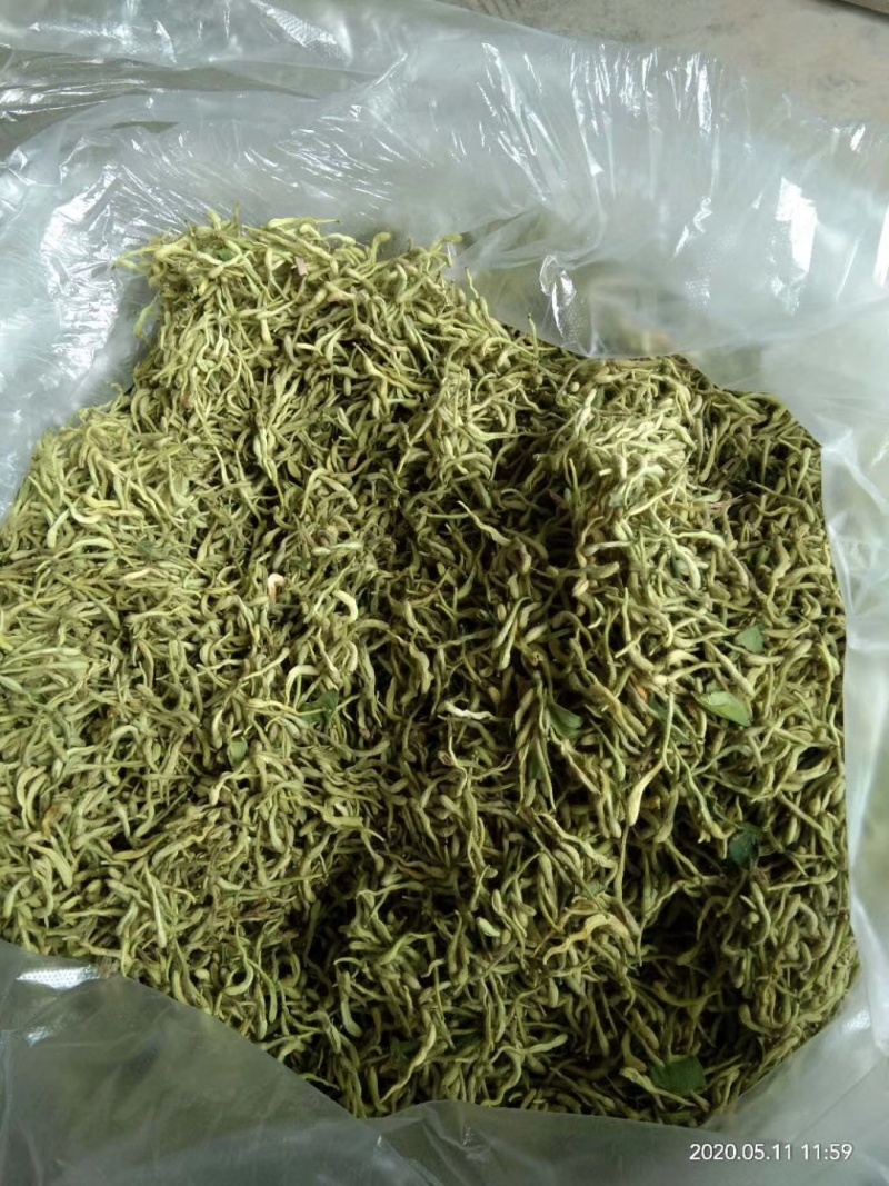 金银花产地直销价格优惠，欢迎朋友来订购，一斤也是批发价