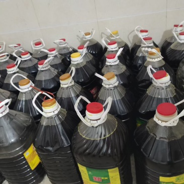 自家菜籽压榨纯菜籽油量大从优