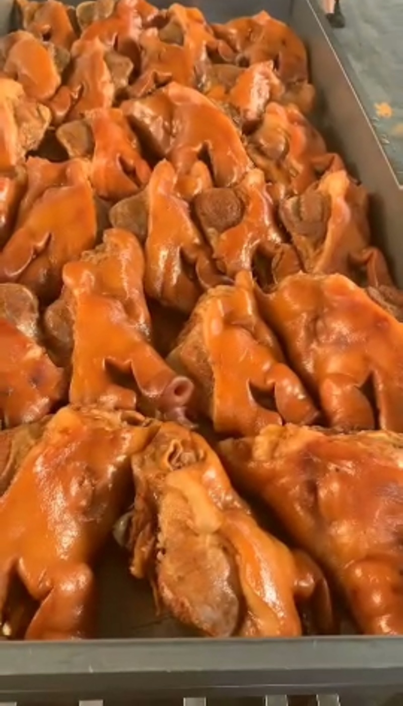 批发脱脂五香酱香猪头肉保质保量猪头肉价格美丽现货