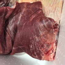 当地正宗小黄牛牛肉