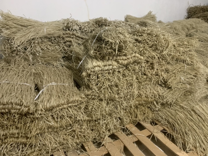 纯红薯粉条滑中带韧易软耐炖