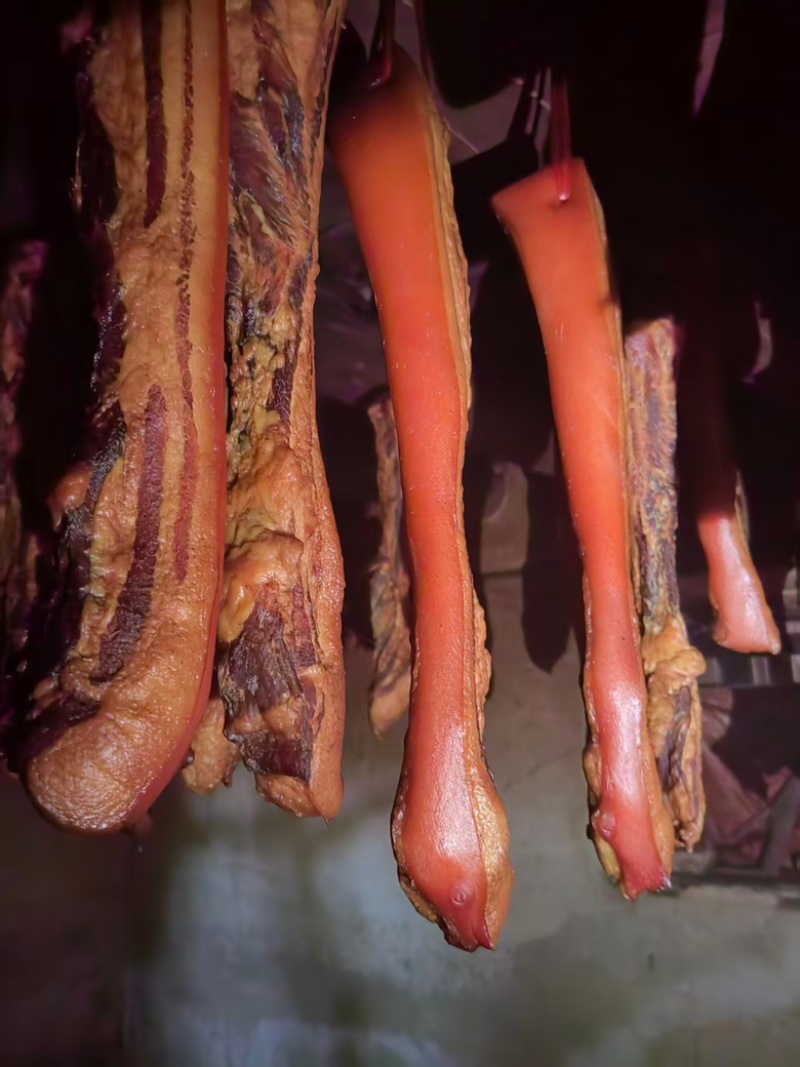 【热卖】广西土猪烟熏肉腊肉腊肉品质优良欢迎电联