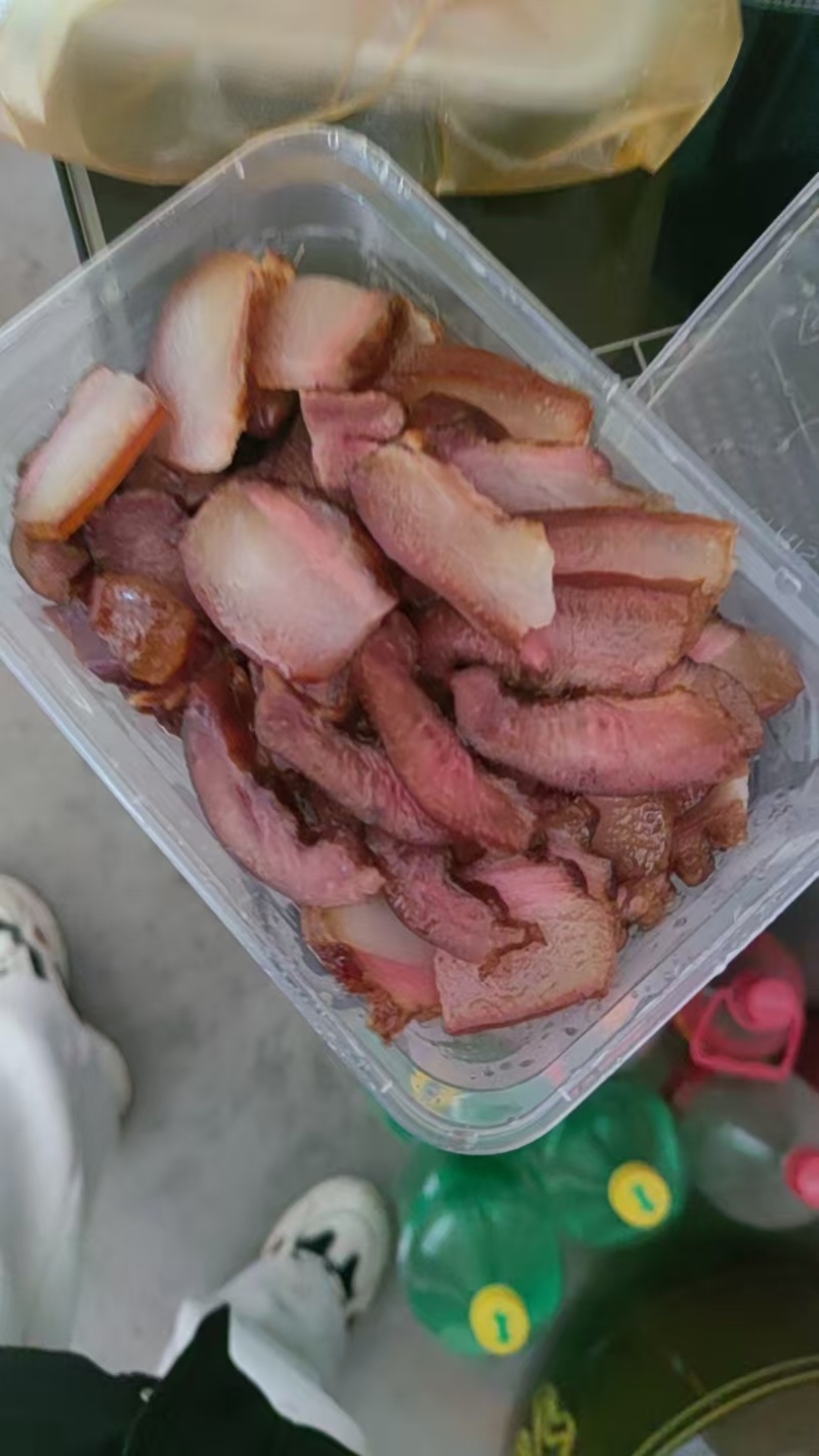【热卖】广西土猪烟熏肉腊肉腊肉品质优良欢迎电联