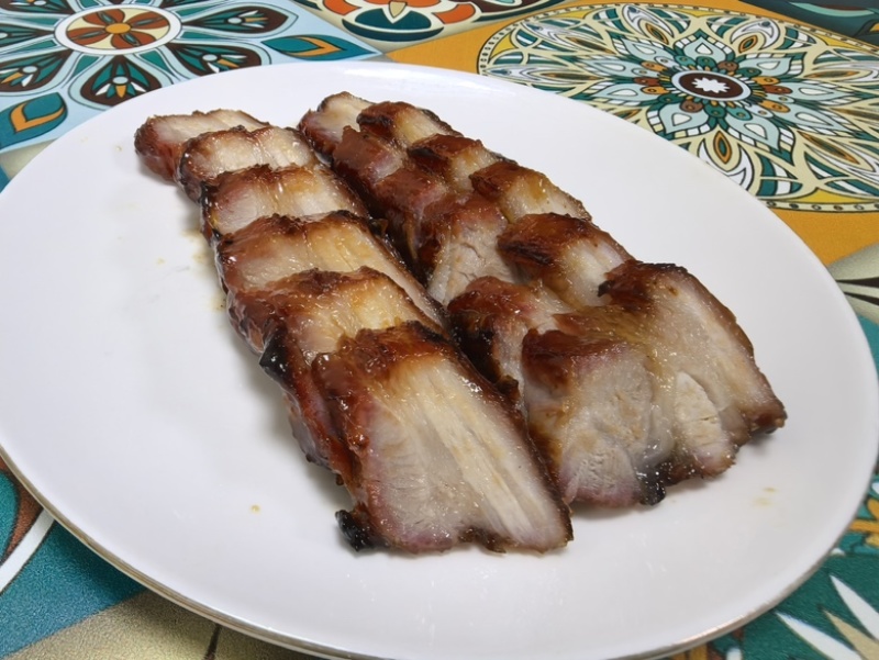 【卤味】(梅肉)半肥瘦叉烧，加热可以吃