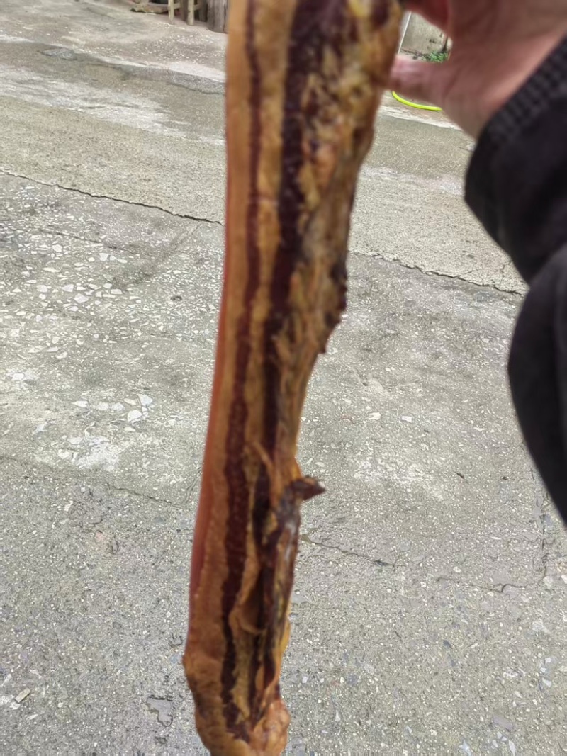 【热卖】广西土猪烟熏肉腊肉腊肉品质优良欢迎电联