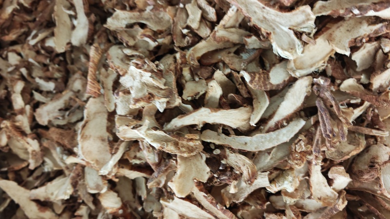 知母。知母肉，自己加工！量大价优、过0.8筛。干净无杂质