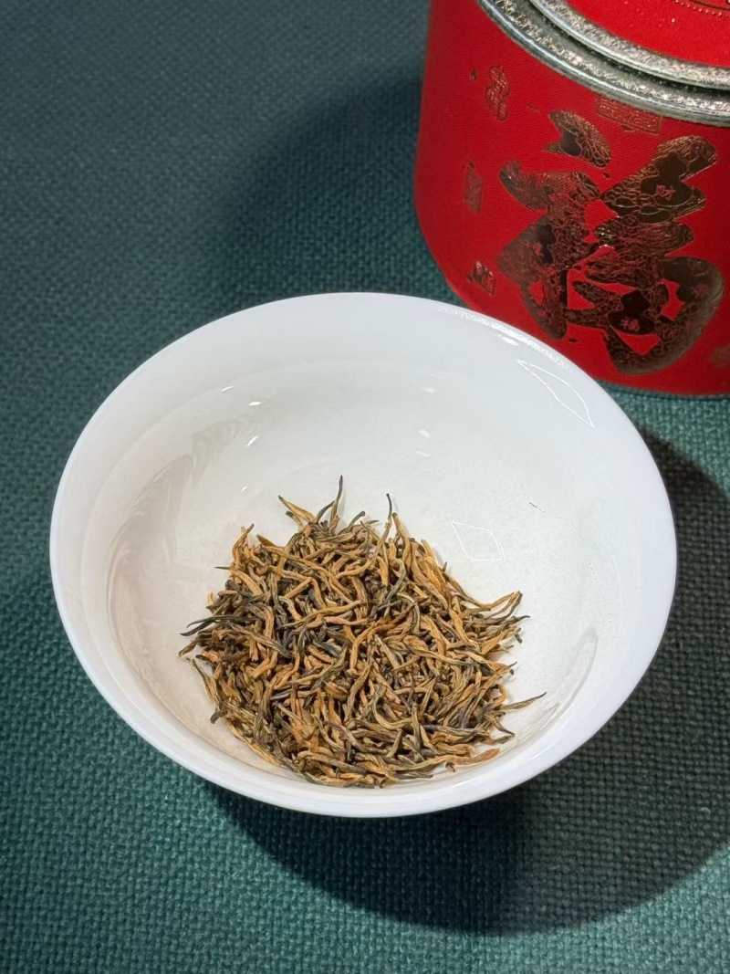 茶礼臻选金骏眉武夷山红茶蜜果香醇一斤装圆罐佳节馈赠臻茶农