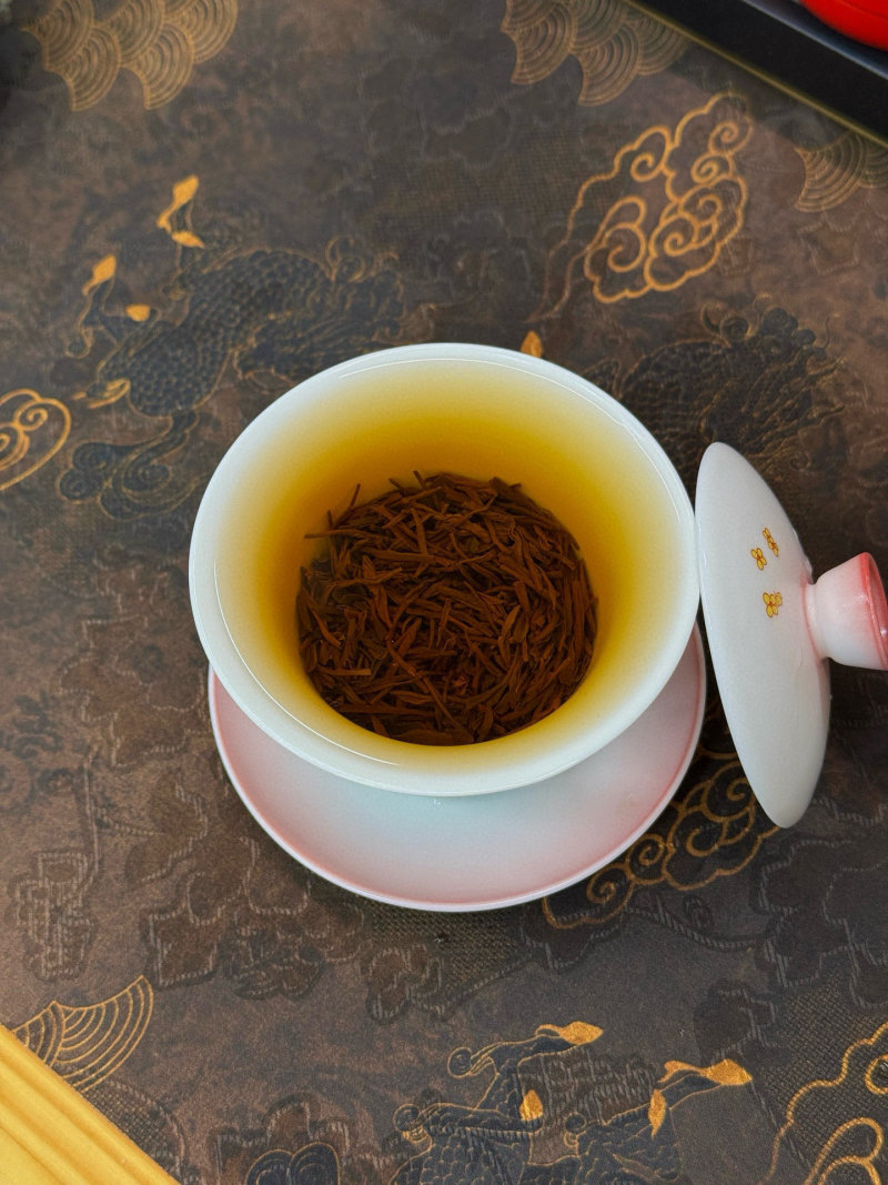 新茶武夷山桐木关小赤甘正山小种红茶散装花香茶叶一斤礼盒装