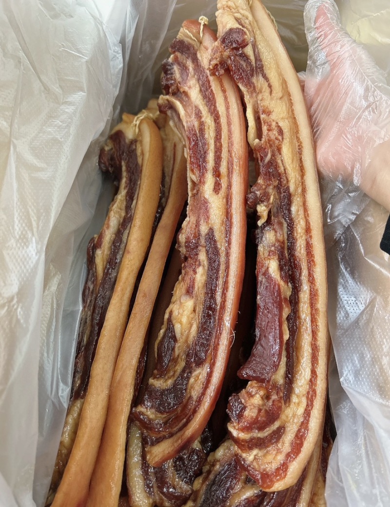 四川腊肉正宗四川特产农家自制五花腊肉传统工艺制作欢迎品尝