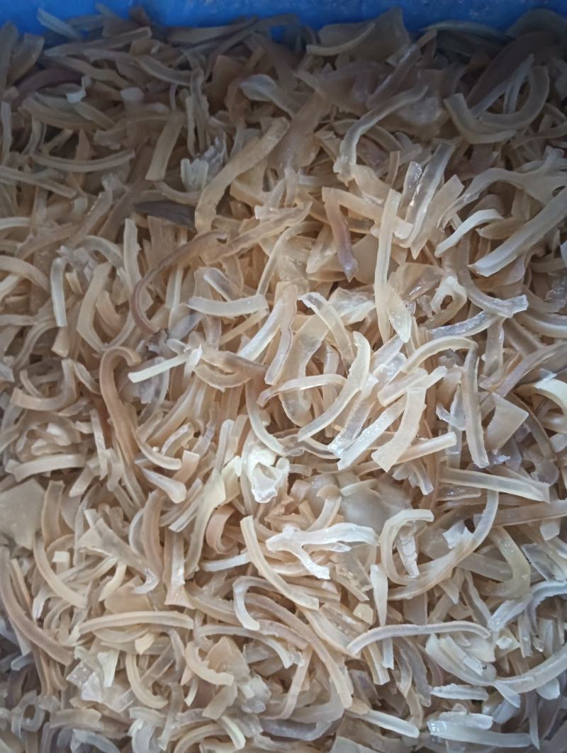 牛皮，加工成品牛皮丝，一件起发，量大从优，长年有货。