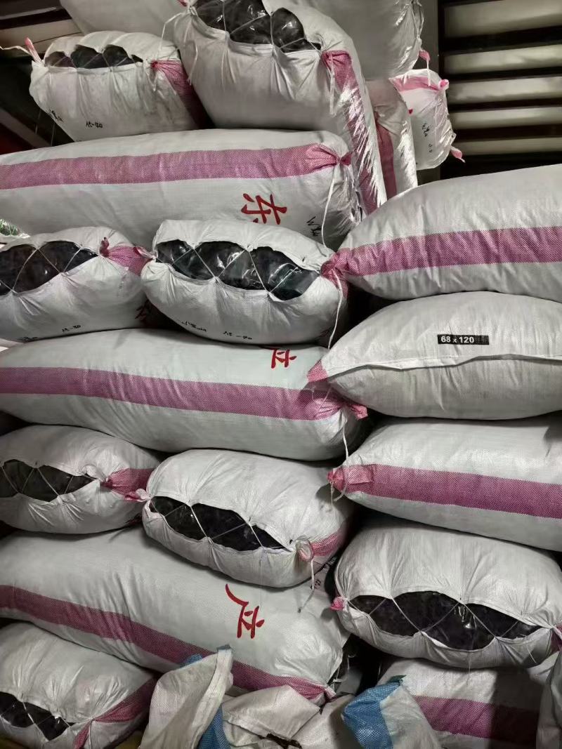 东北黑木耳。大量出货，一箱60斤，包邮，摆摊社区团购超市展会